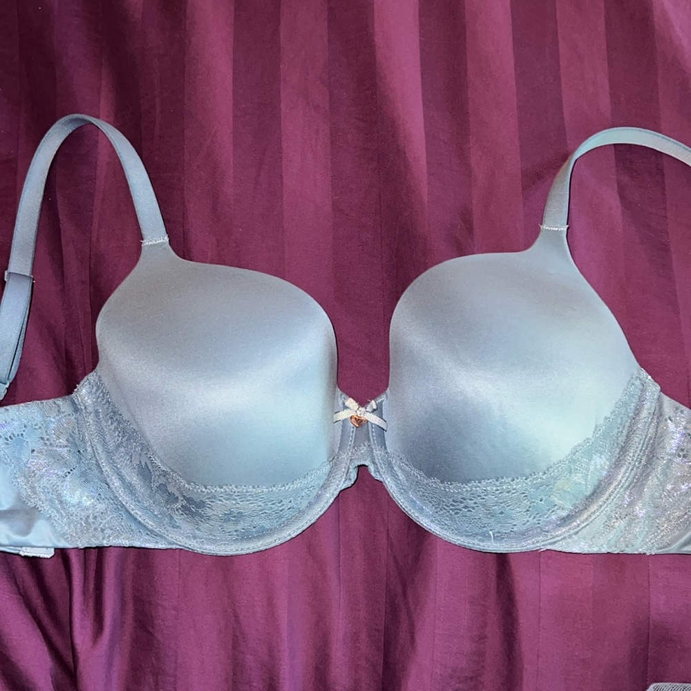 Victoria’s Secret bra